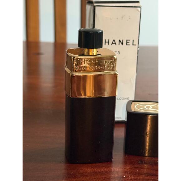 Vintage Chanel No. 5 Spray Womens Cologne 1 1/2 oz refillable  in box - Picture 2 of 9